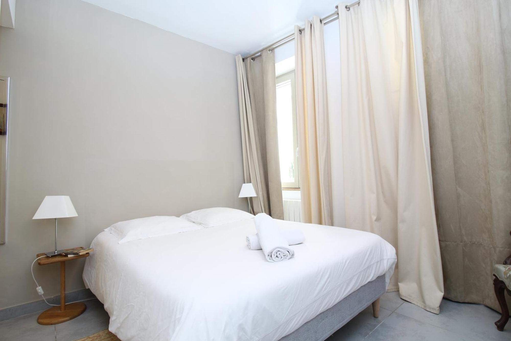 T3 Appartement Hypercentre Proche Commerce- Parking - 2 Chambres Wifi Gratuit Avignon Exterior foto